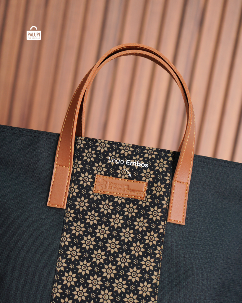tas souvenir custom logo custom embos tasseminarpalupi