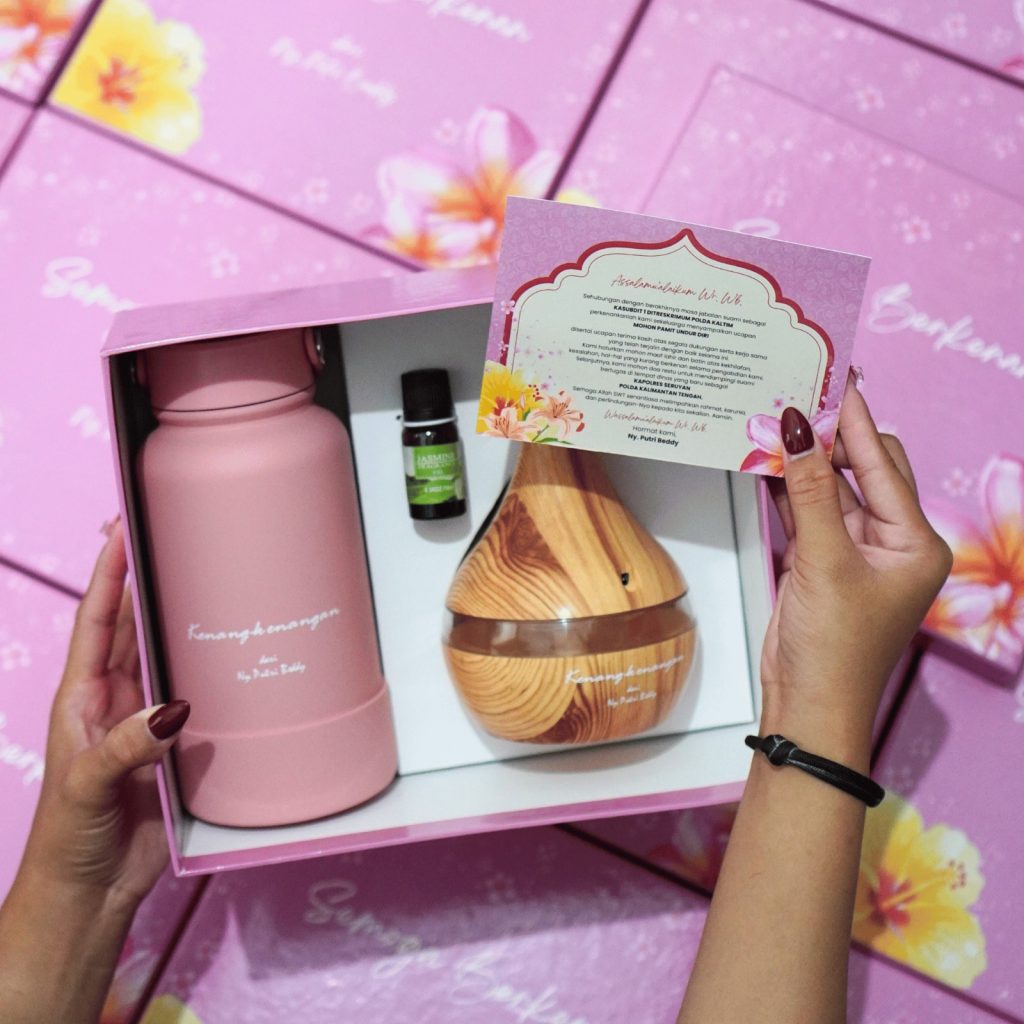 GIFT SET LANGGA HUMIDIFIER VICENZO TUMBLER ERLANGGA HARDBOX